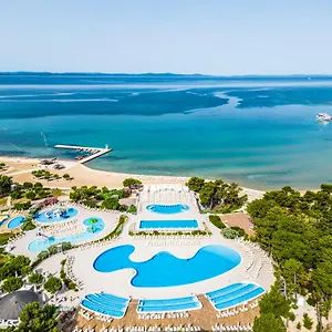 4* Курортный комплекс Zaton