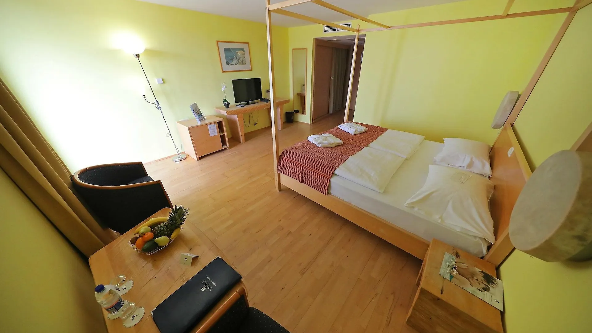 **** Hotel Falkensteiner Club Funimation Borik Zadar Croatia